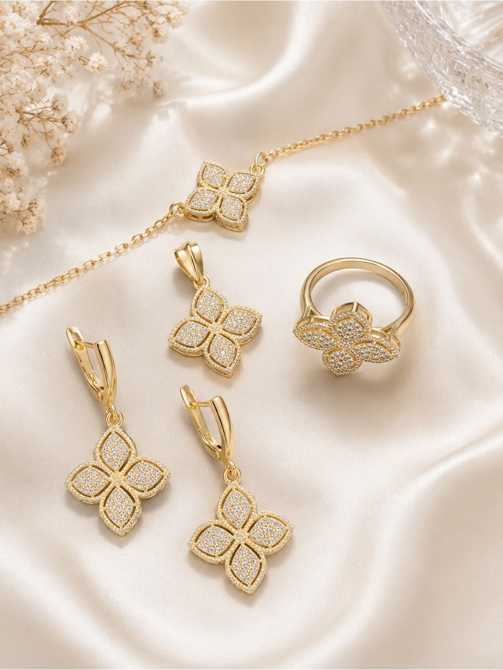 Gold Tone Four Leaf Clover Jewelry Set Earrings, Pendant, Ring & Bracelet –